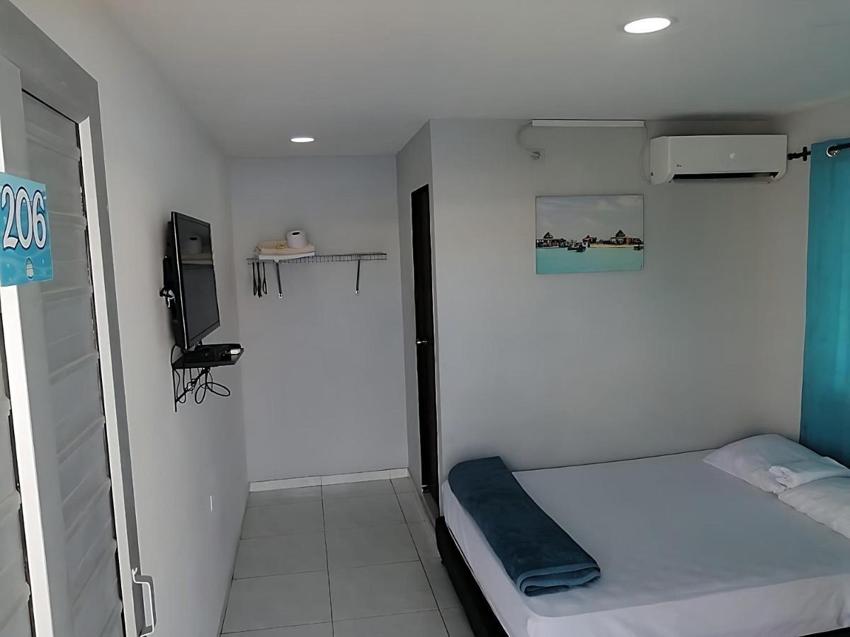 Islander Blue House San Andrés Exterior photo